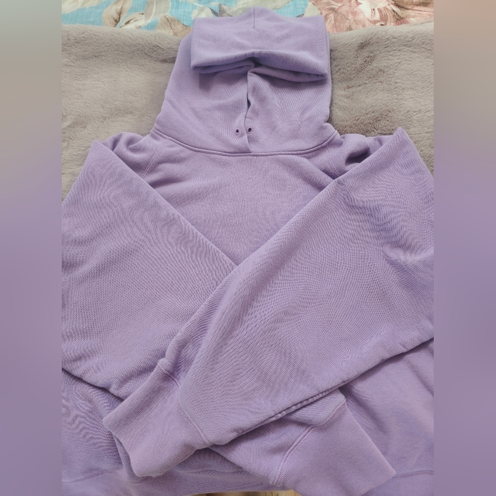 Uniqlo Unisex Pullover Sweater Hoodie